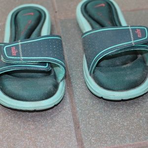 Nike pool slides